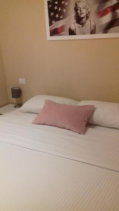 Paradise Inn Ливорно Экстерьер фото