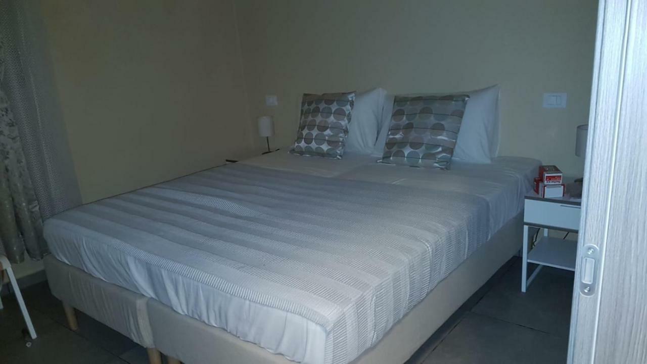 Paradise Inn Ливорно Номер фото